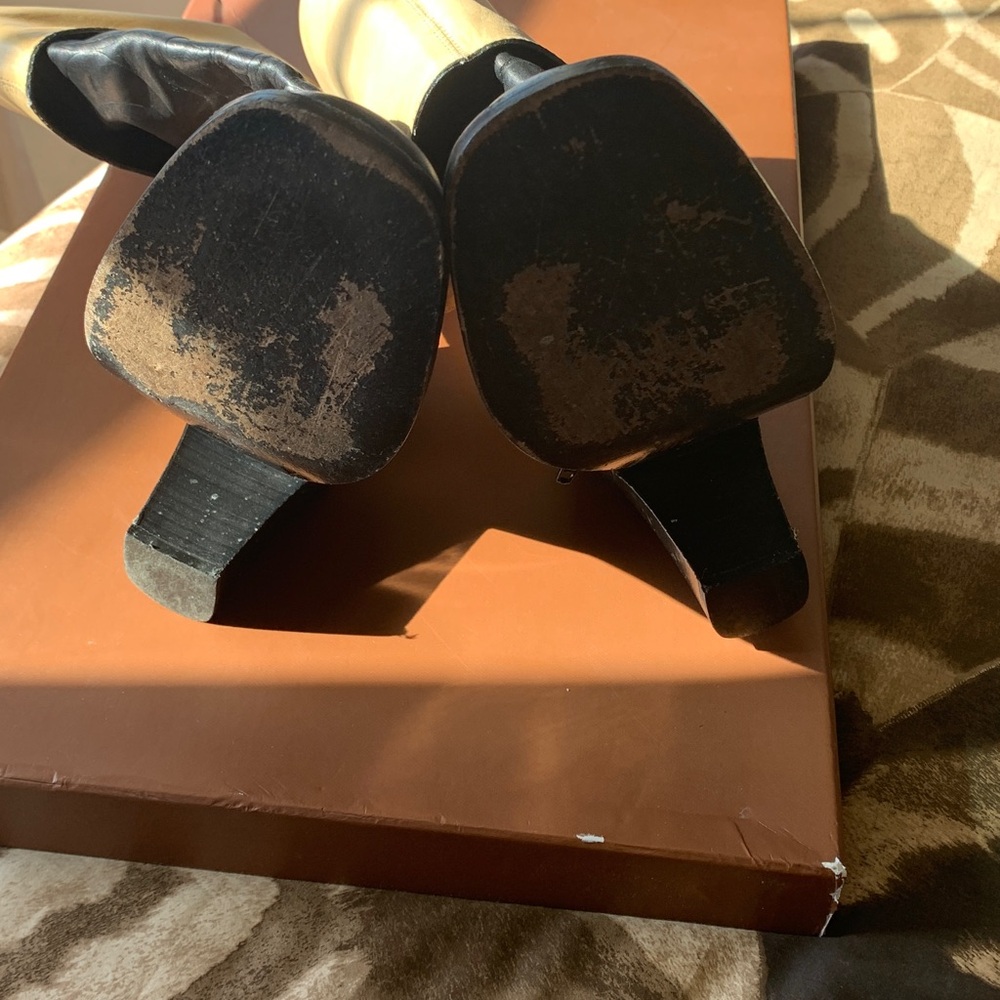 COACH 
CHARITY EMBOSSD CALF
0354
BLACK
Made in Italy 8B
Coach 1941 - Picture 16 of 16